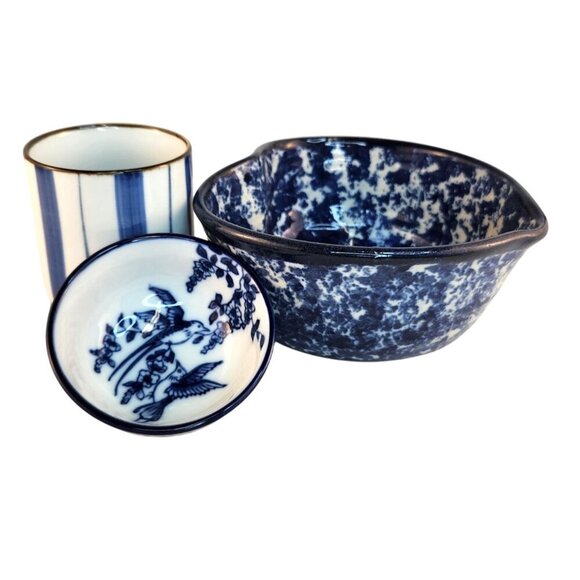 Set Of 3 Ceramic Blue & White Bowls & Cup With Floral & Stripe Designs - Picture 14 of 14